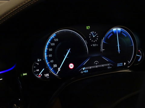 BMW 7 Serie 750i V8 TwinTurbo 449PK / M- Individual / B&W