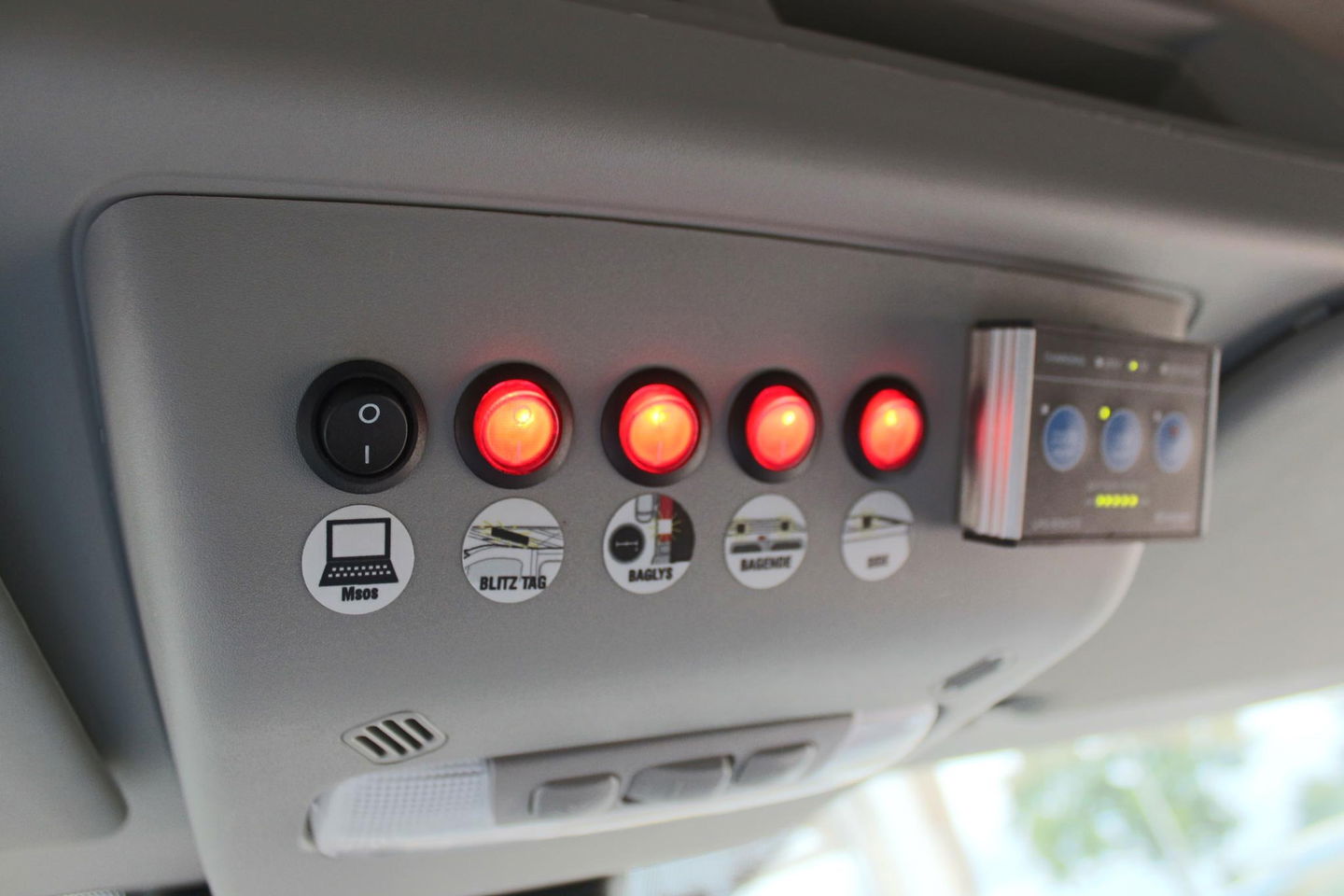 Ford Transit 350 2.0 TDCI L2H2 Trend SORTIMO, Navigatie, Camera, Flits verlichting, Powerstation 3500W, Standkachel motor en interieur
