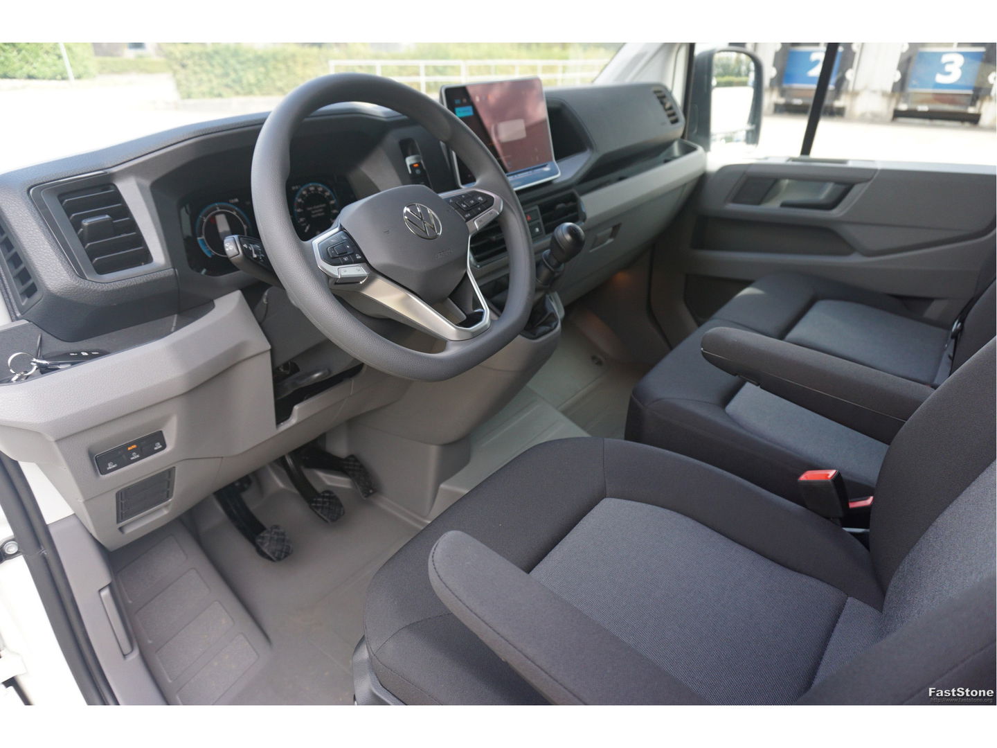 Volkswagen Crafter 35 140PK L4H3 Facelift BPM VRIJ 10" Scherm Apple CP/Android A, 270° deuren!! NR. 465