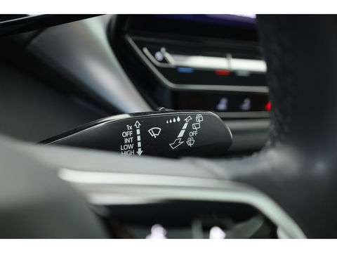 Volkswagen ID.4 First 77 kWh | Pano | Adapt. Cruise | 360cam | IQ. Light | Warmtepomp | 21''