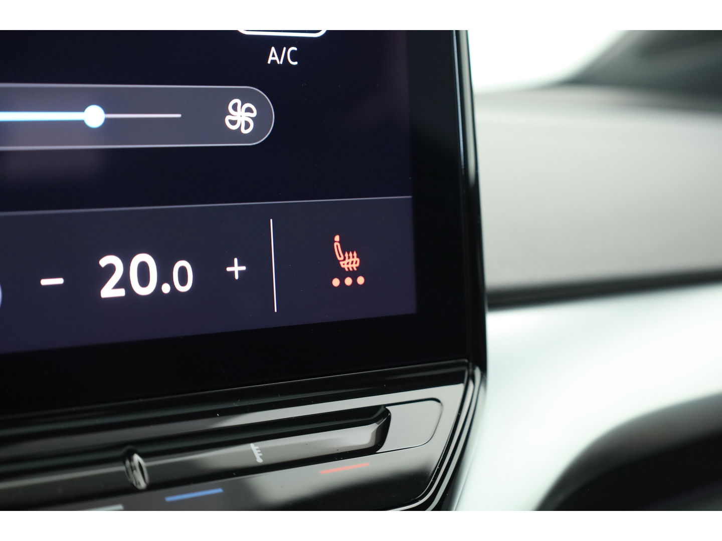 Volkswagen ID.4 First 77 kWh | Pano | Adapt. Cruise | 360cam | IQ. Light | Warmtepomp | 21''