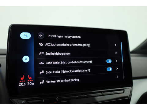 Volkswagen ID.4 First 77 kWh | Pano | Adapt. Cruise | 360cam | IQ. Light | Warmtepomp | 21''