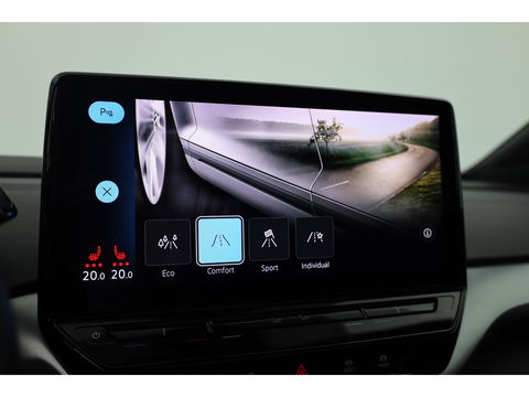 Volkswagen ID.4 First 77 kWh | Pano | Adapt. Cruise | 360cam | IQ. Light | Warmtepomp | 21''