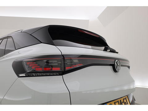 Volkswagen ID.4 First 77 kWh | Pano | Adapt. Cruise | 360cam | IQ. Light | Warmtepomp | 21''