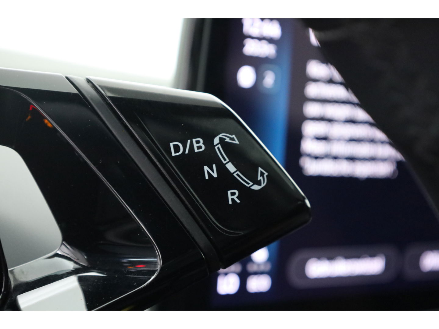 Volkswagen ID.4 First 77 kWh | Pano | Adapt. Cruise | 360cam | IQ. Light | Warmtepomp | 21''