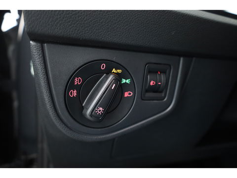 Volkswagen Polo 1.0 TSI Highline | Navi | All Seasons | PDC  V+A | Stoelverw. | Bluetooth