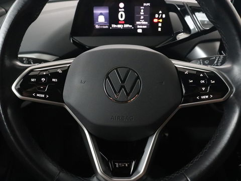 Volkswagen ID.4 Life 77 kWh | Trekhaak | Stoel & stuurverwarming | Camera | Adaptive cruise | Carplay | Navigatie | Parkeerhulp | Half leder