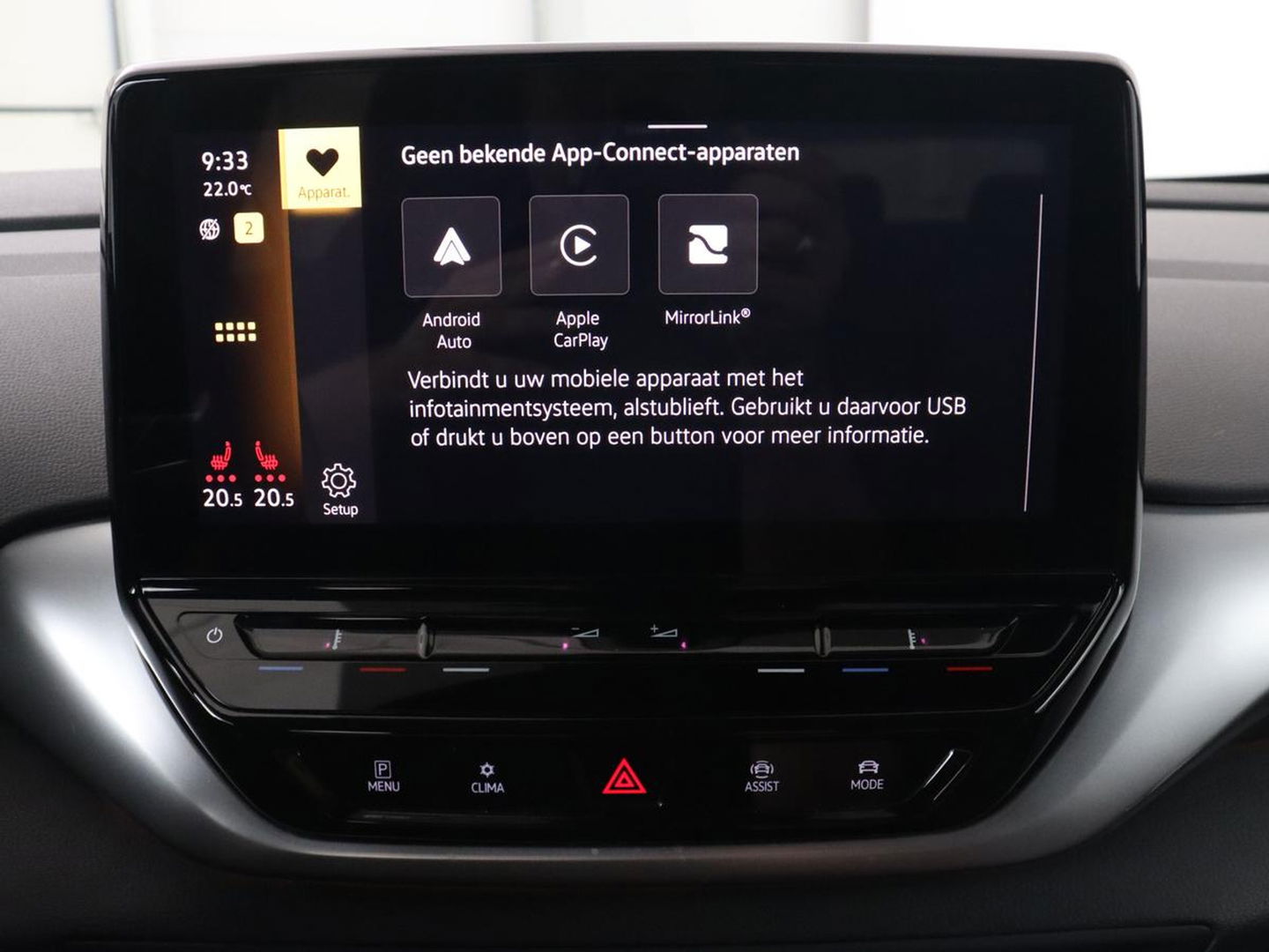 Volkswagen ID.4 Life 77 kWh | Trekhaak | Stoel & stuurverwarming | Camera | Adaptive cruise | Carplay | Navigatie | Parkeerhulp | Half leder