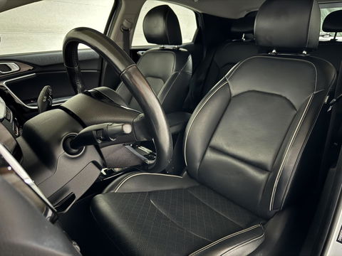 Kia XCeed 1.5 T-GDI Edition Pano Leer JBL CarPlay ACC NAP