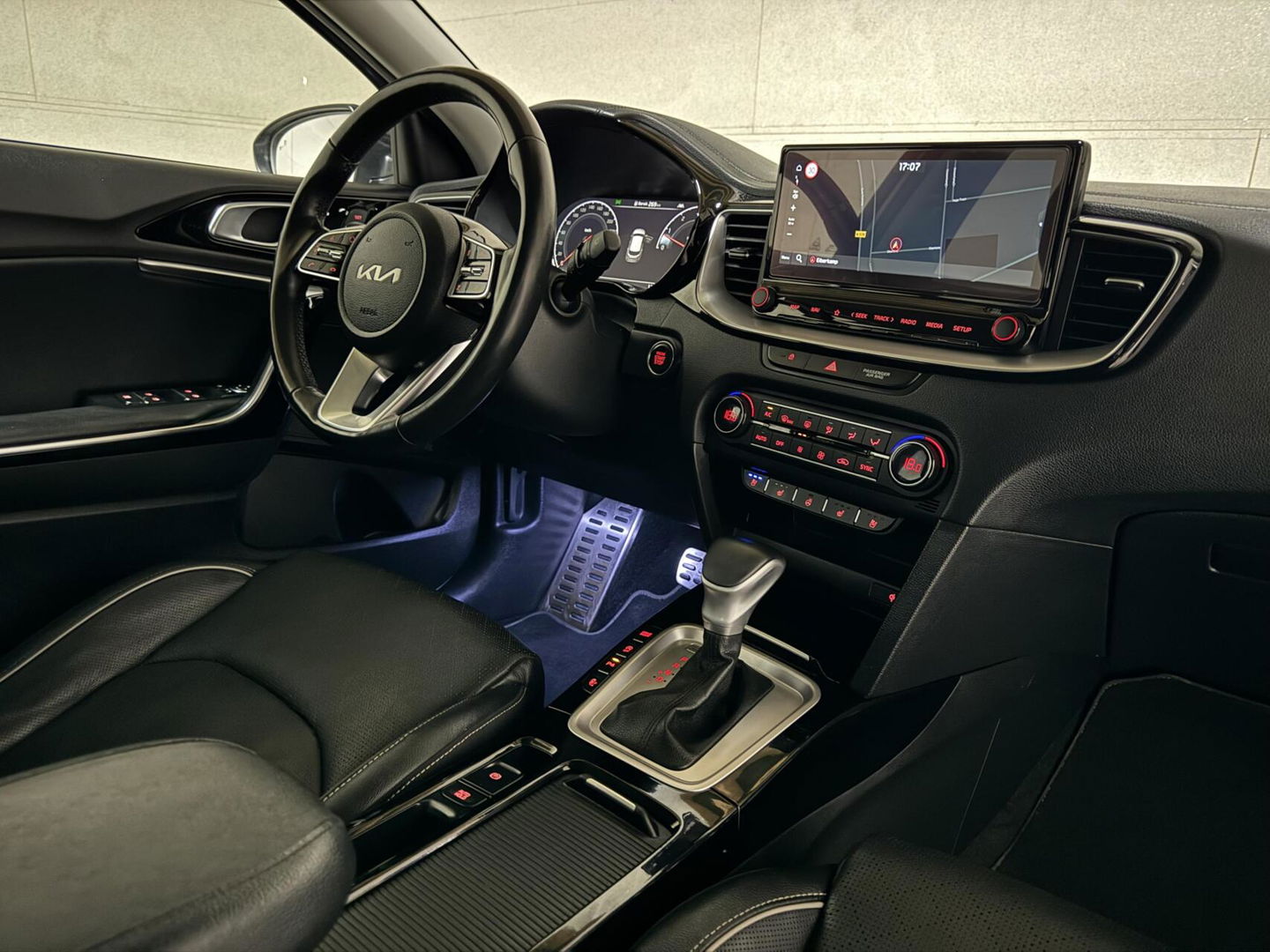 Kia XCeed 1.5 T-GDI Edition Pano Leer JBL CarPlay ACC NAP