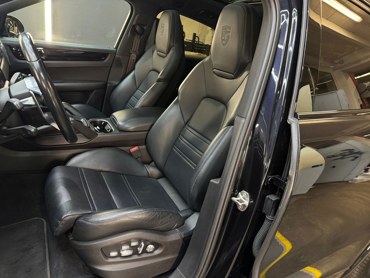 Porsche Cayenne Coupé 3.0 E-Hybrid Pano|Sportdesign|BOSE|VOL