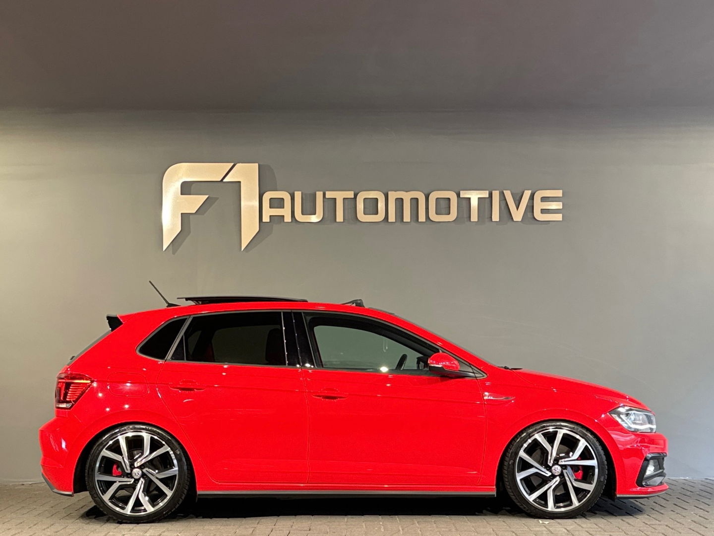 Volkswagen Polo 2.0 TSI GTI Pano|DCC|Beats|Keyles|Camera|VOL