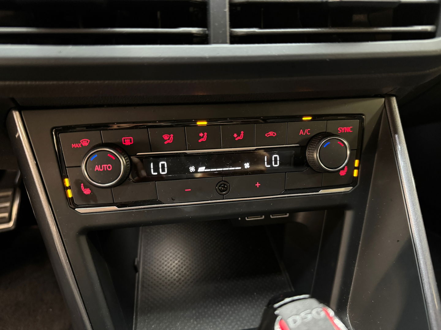 Volkswagen Polo 2.0 TSI GTI Pano|DCC|Beats|Keyles|Camera|VOL