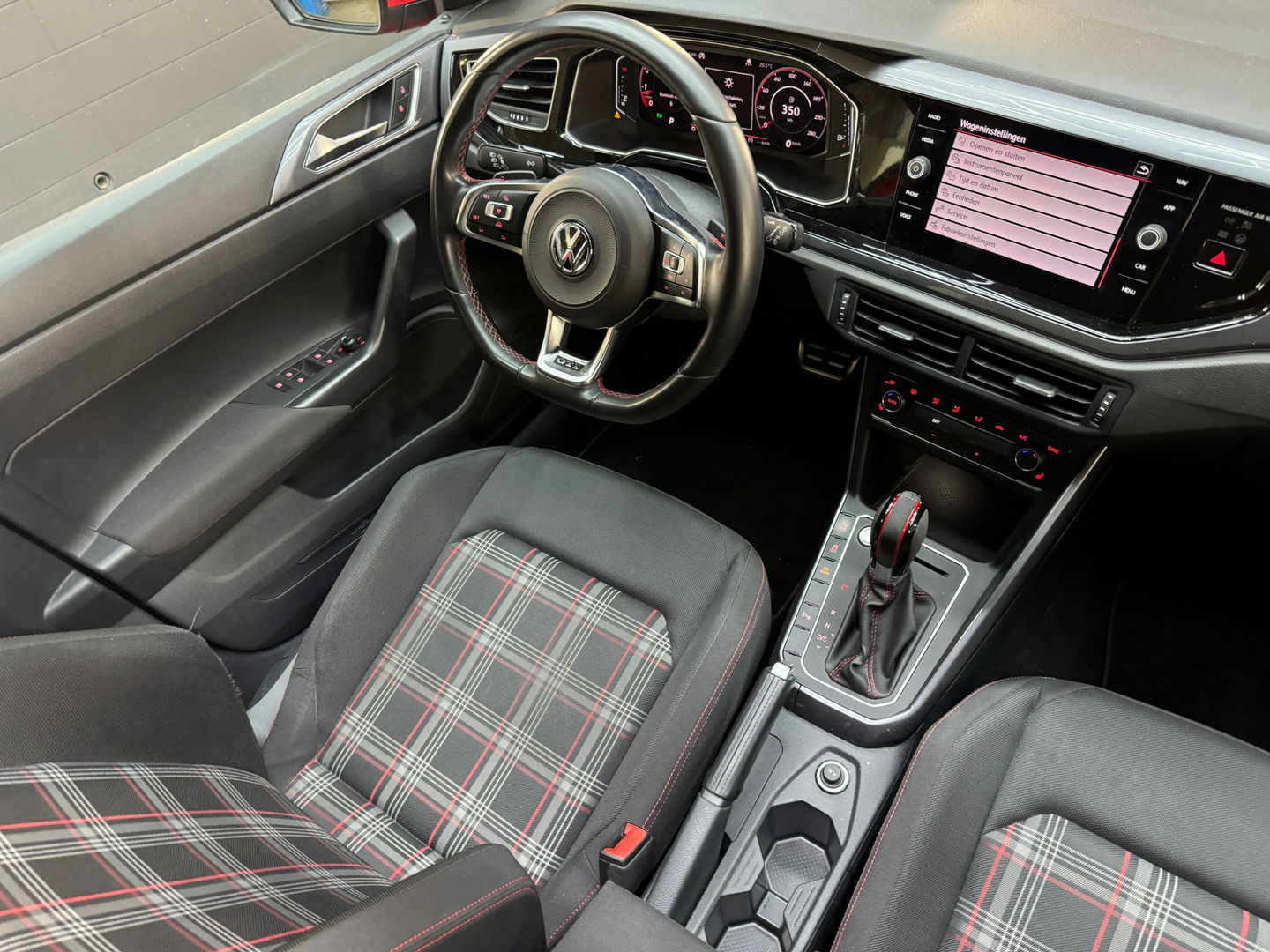 Volkswagen Polo 2.0 TSI GTI Pano|DCC|Beats|Keyles|Camera|VOL