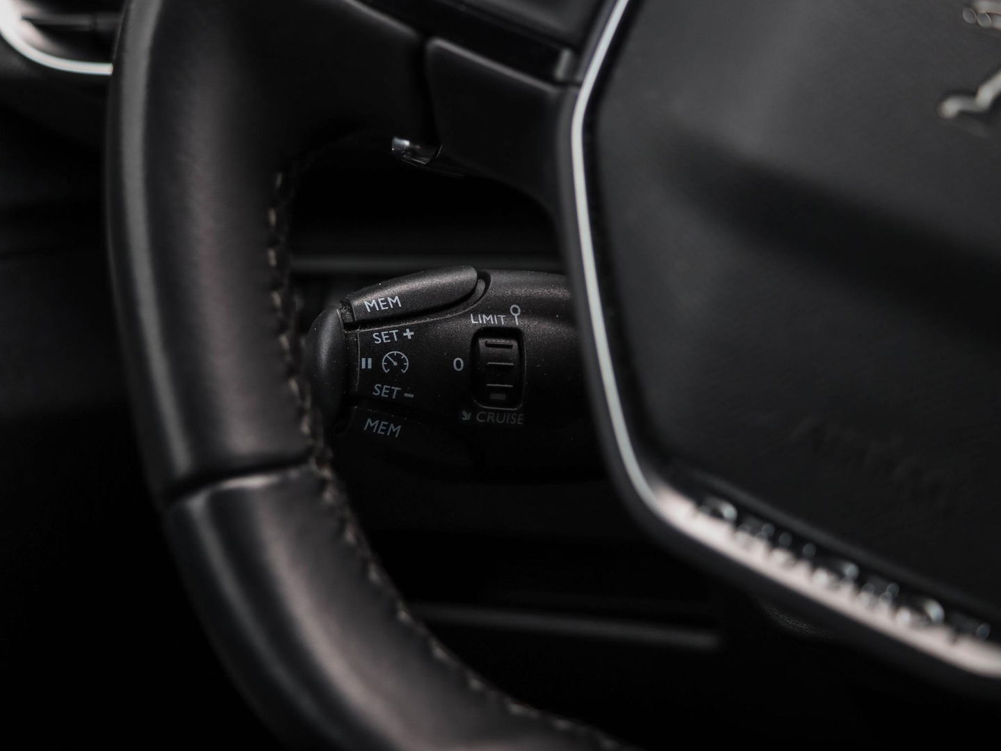 Peugeot 3008 1.2 PureTech Allure Automaat