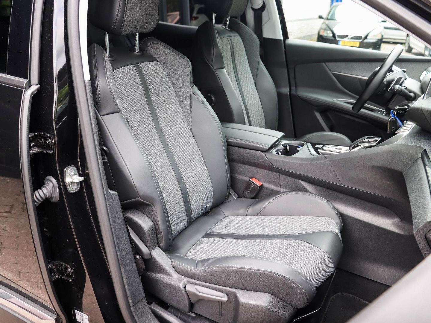 Peugeot 3008 1.2 PureTech Allure Automaat