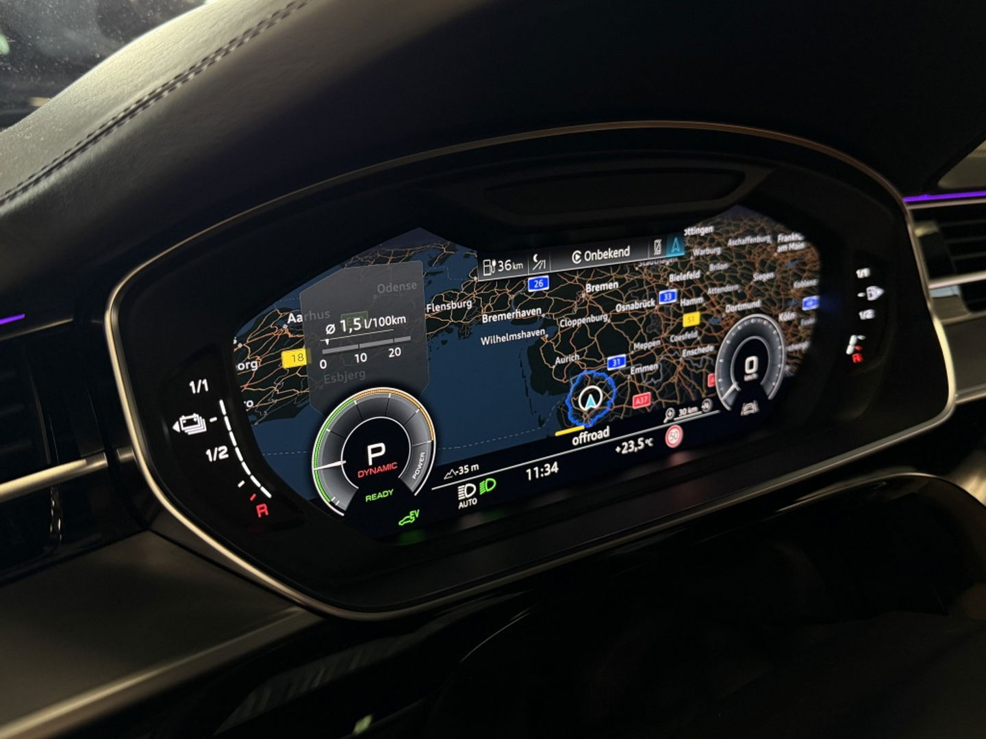 Audi A8 60 TFSIe LANG 449PK Quattro / Audi Exclusive / Laser / B&O