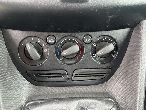Ford Transit Connect L1 | TREKHAAK | SCHUIFDEUR | AIRCO | BLUETOOTH
