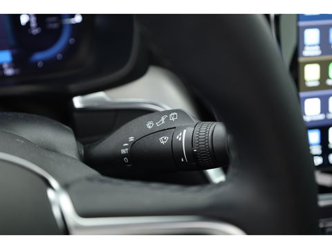 Volvo V60 2.0 T6 Plug-in hybrid AWD Plus Dark Panorama-dak, H&K audio, Trekhaak, 360 camera, ACC, Blis