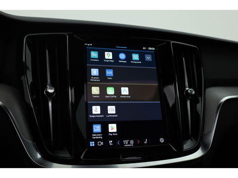 Volvo V60 2.0 T6 Plug-in hybrid AWD Plus Dark Panorama-dak, H&K audio, Trekhaak, 360 camera, ACC, Blis