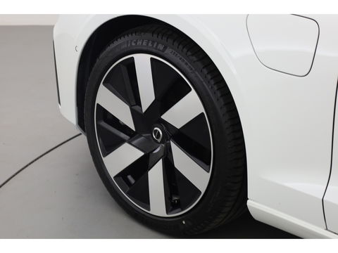 Volvo V60 2.0 T6 Plug-in hybrid AWD Plus Dark Panorama-dak, H&K audio, Trekhaak, 360 camera, ACC, Blis