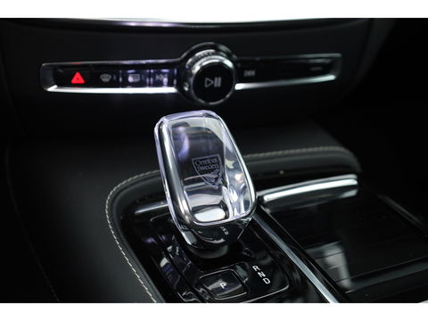 Volvo V60 2.0 T6 Plug-in hybrid AWD Plus Dark Panorama-dak, H&K audio, Trekhaak, 360 camera, ACC, Blis