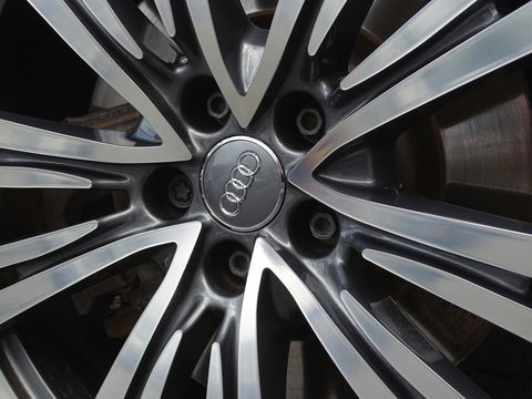 Audi A8 60 TFSIe 449PK V6 / B&O / Alcantara / Massage / TV / Matrix