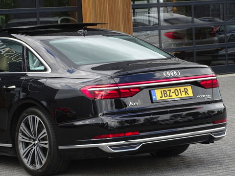 Audi A8 60 TFSIe 449PK V6 / B&O / Alcantara / Massage / TV / Matrix