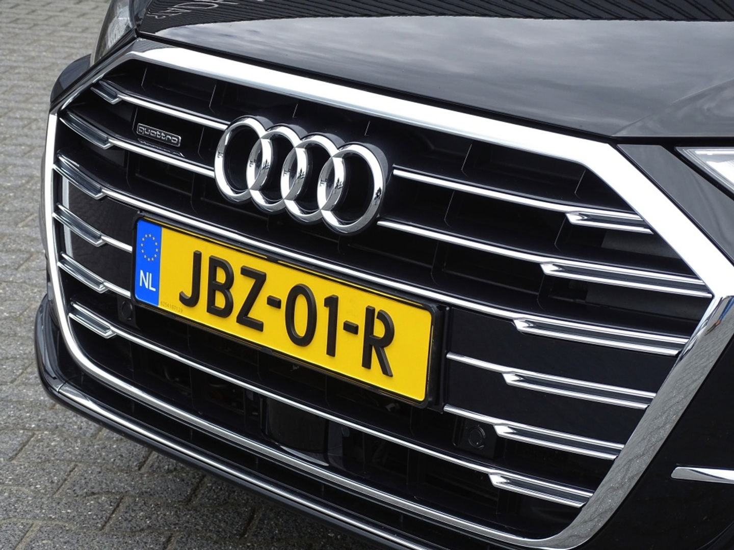 Audi A8 60 TFSIe 449PK V6 / B&O / Alcantara / Massage / TV / Matrix