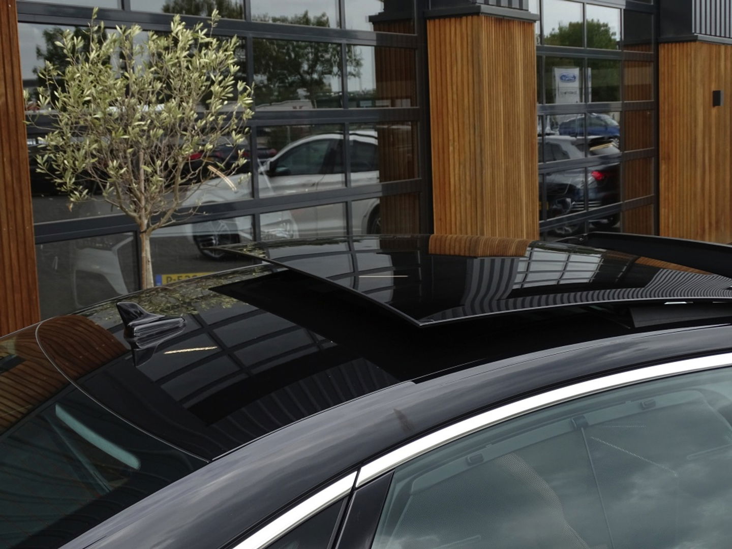 Audi A8 60 TFSIe 449PK V6 / B&O / Alcantara / Massage / TV / Matrix