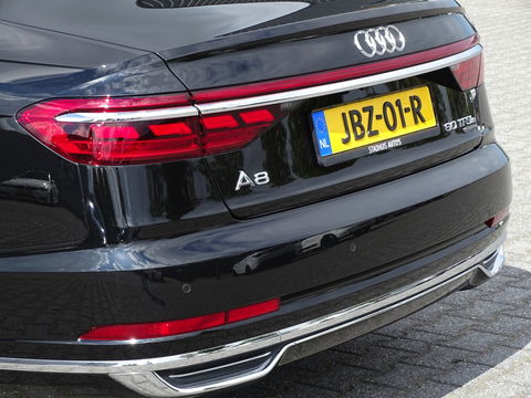 Audi A8 60 TFSIe 449PK V6 / B&O / Alcantara / Massage / TV / Matrix