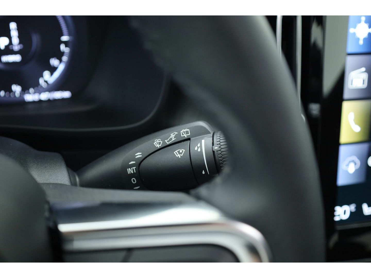 Volvo XC40 1.5 T5 Plug-in hybrid Ultimate Dark Panorama-dak, 360 camera, elek. stoelen, ACC, Blis