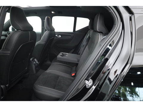 Volvo XC40 1.5 T5 Plug-in hybrid Ultimate Dark Panorama-dak, 360 camera, elek. stoelen, ACC, Blis