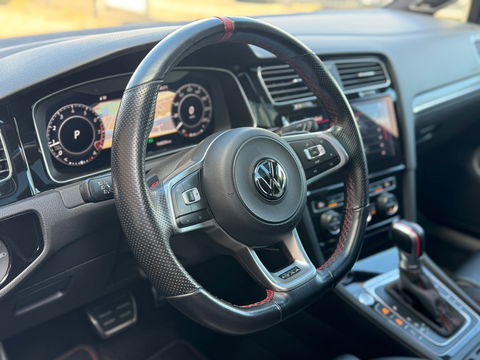 Volkswagen Golf GTI TCR 2.0 TSI 300PK|Pano|Akrapovic|Dynaudio|Memory|Leder|ACC|Carplay|Keyless|Camera|Bearlock
