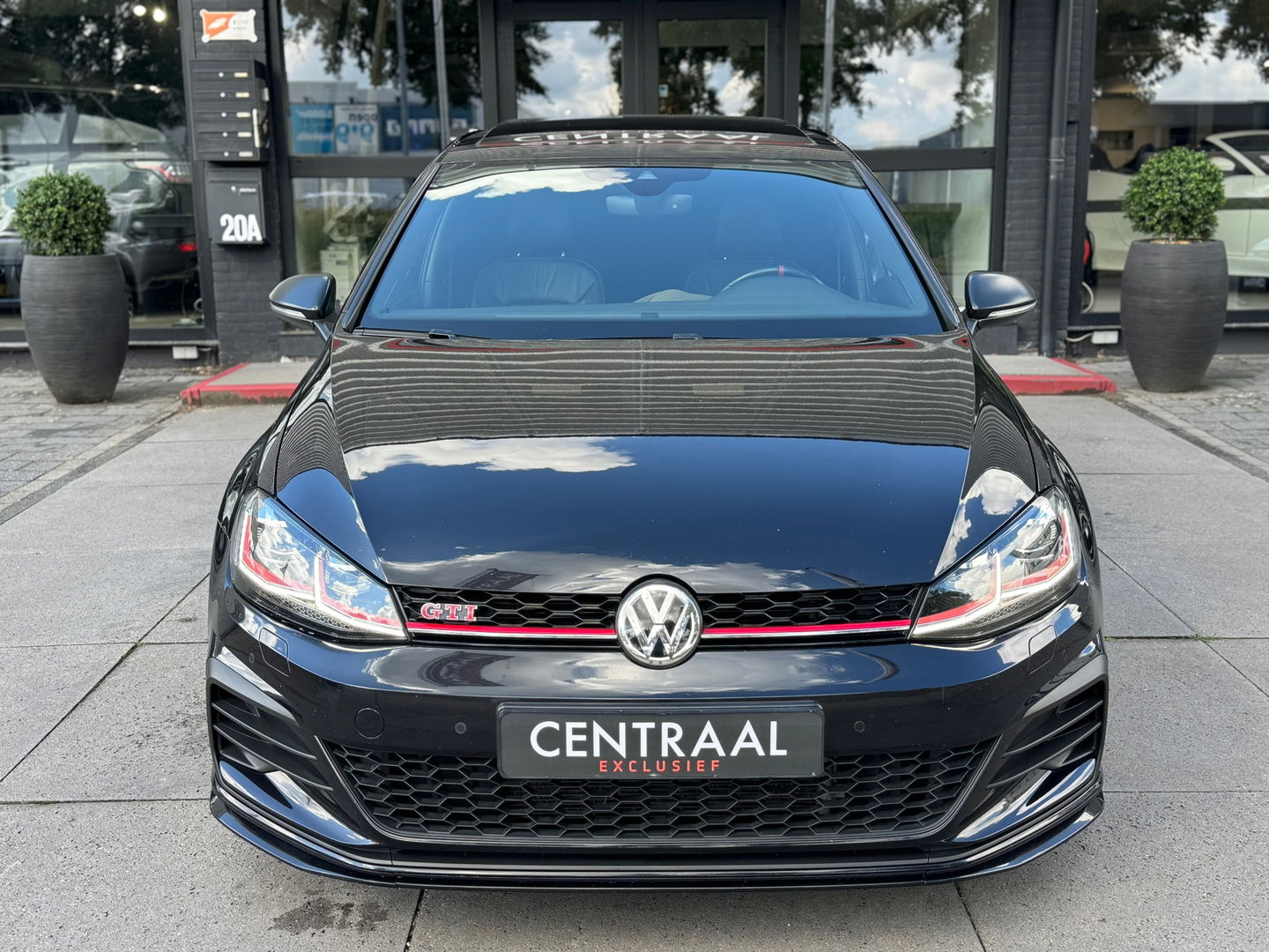 Volkswagen Golf GTI TCR 2.0 TSI 300PK|Pano|Akrapovic|Dynaudio|Memory|Leder|ACC|Carplay|Keyless|Camera|Bearlock