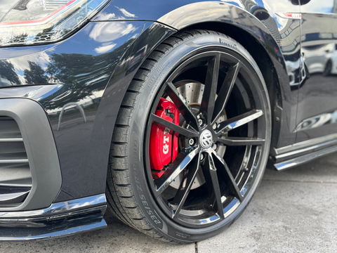 Volkswagen Golf GTI TCR 2.0 TSI 300PK|Pano|Akrapovic|Dynaudio|Memory|Leder|ACC|Carplay|Keyless|Camera|Bearlock