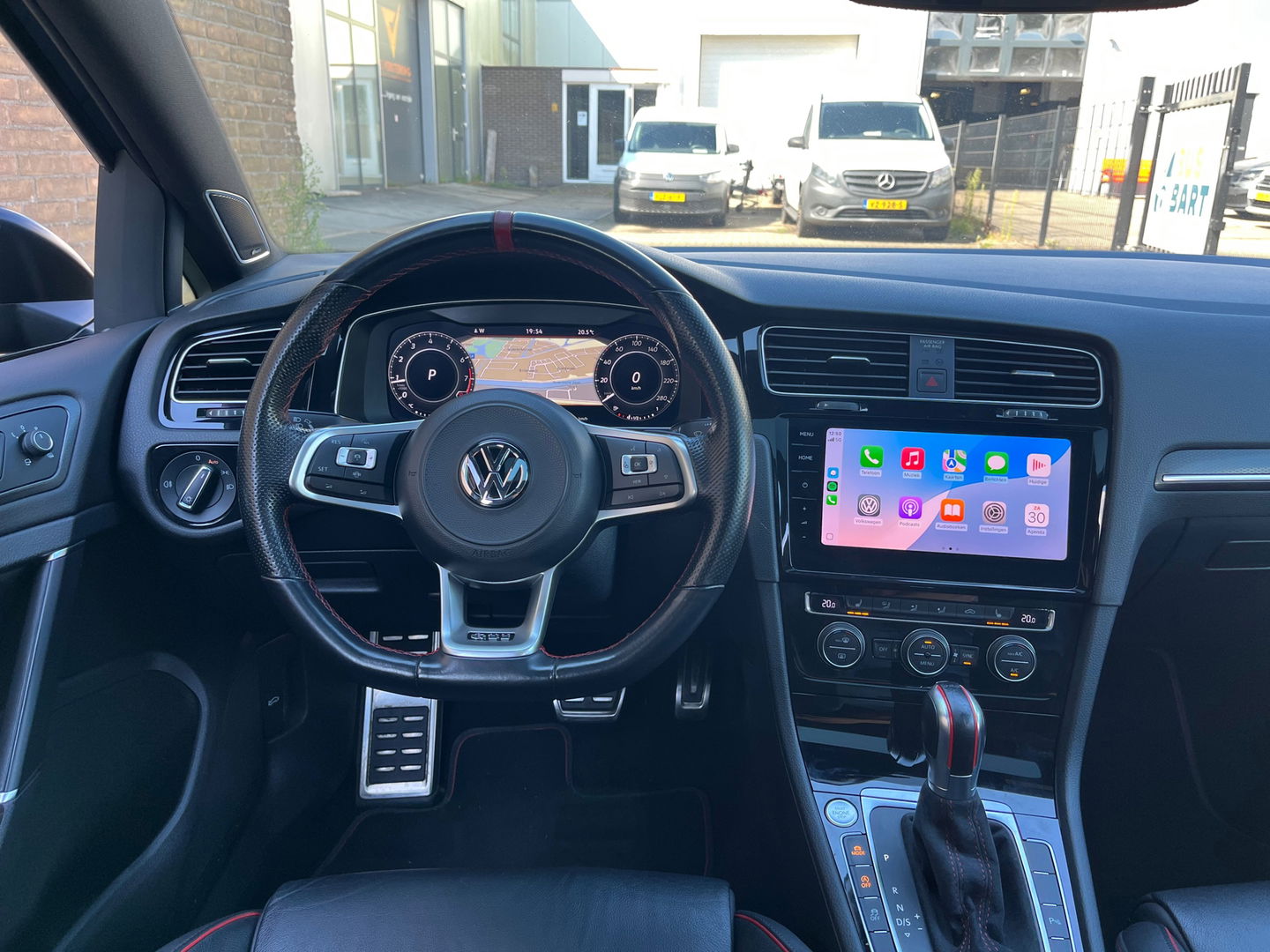 Volkswagen Golf GTI TCR 2.0 TSI 300PK|Pano|Akrapovic|Dynaudio|Memory|Leder|ACC|Carplay|Keyless|Camera|Bearlock