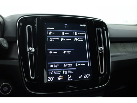 Volvo XC40 1.5 T5 Plug-in hybrid Plus Dark Facelift, Trekhaak, 20 inch, H&K Audio, elek. stoelen, ACC, Blis, stoel+ stuurverw.