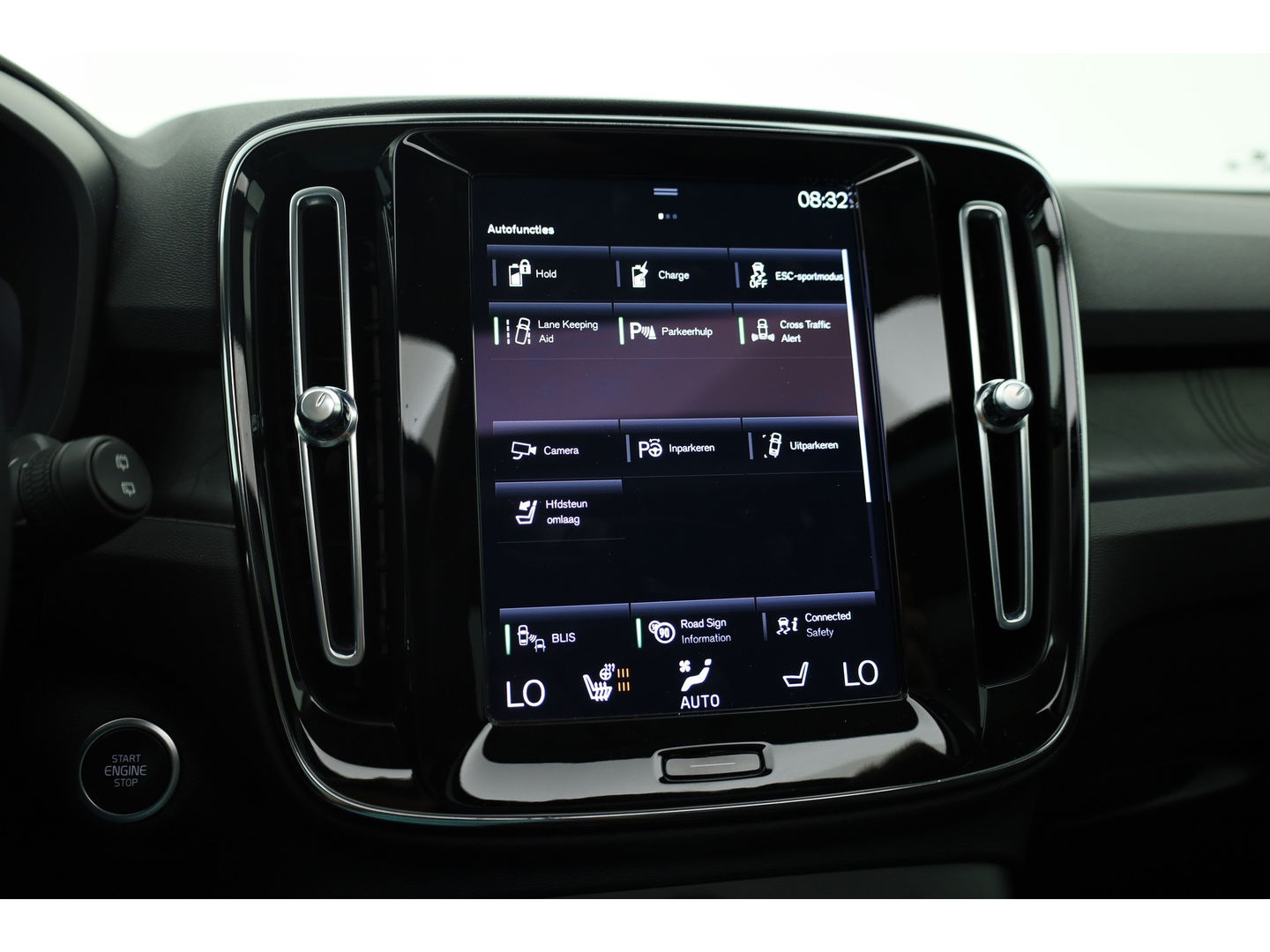 Volvo XC40 1.5 T5 Recharge Ultimate Dark Facelift | Pano | 360cam | Elek. Trekhaak | Harman Kardon | Pilot Assist