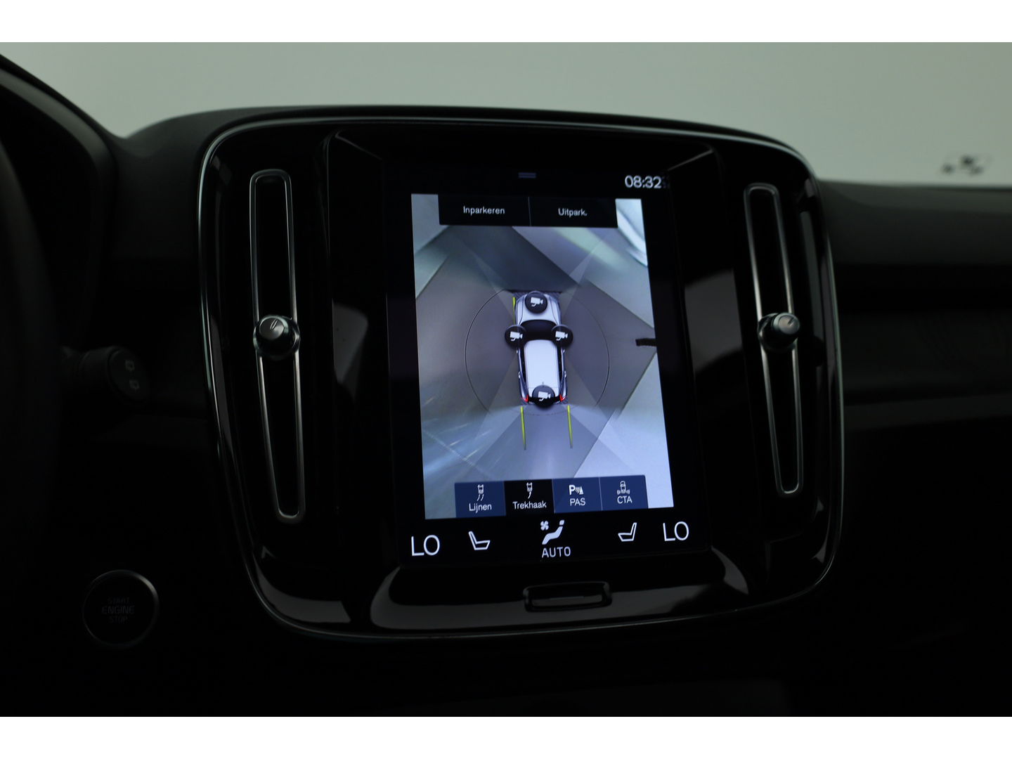 Volvo XC40 1.5 T5 Recharge Ultimate Dark Facelift | Pano | 360cam | Elek. Trekhaak | Harman Kardon | Pilot Assist