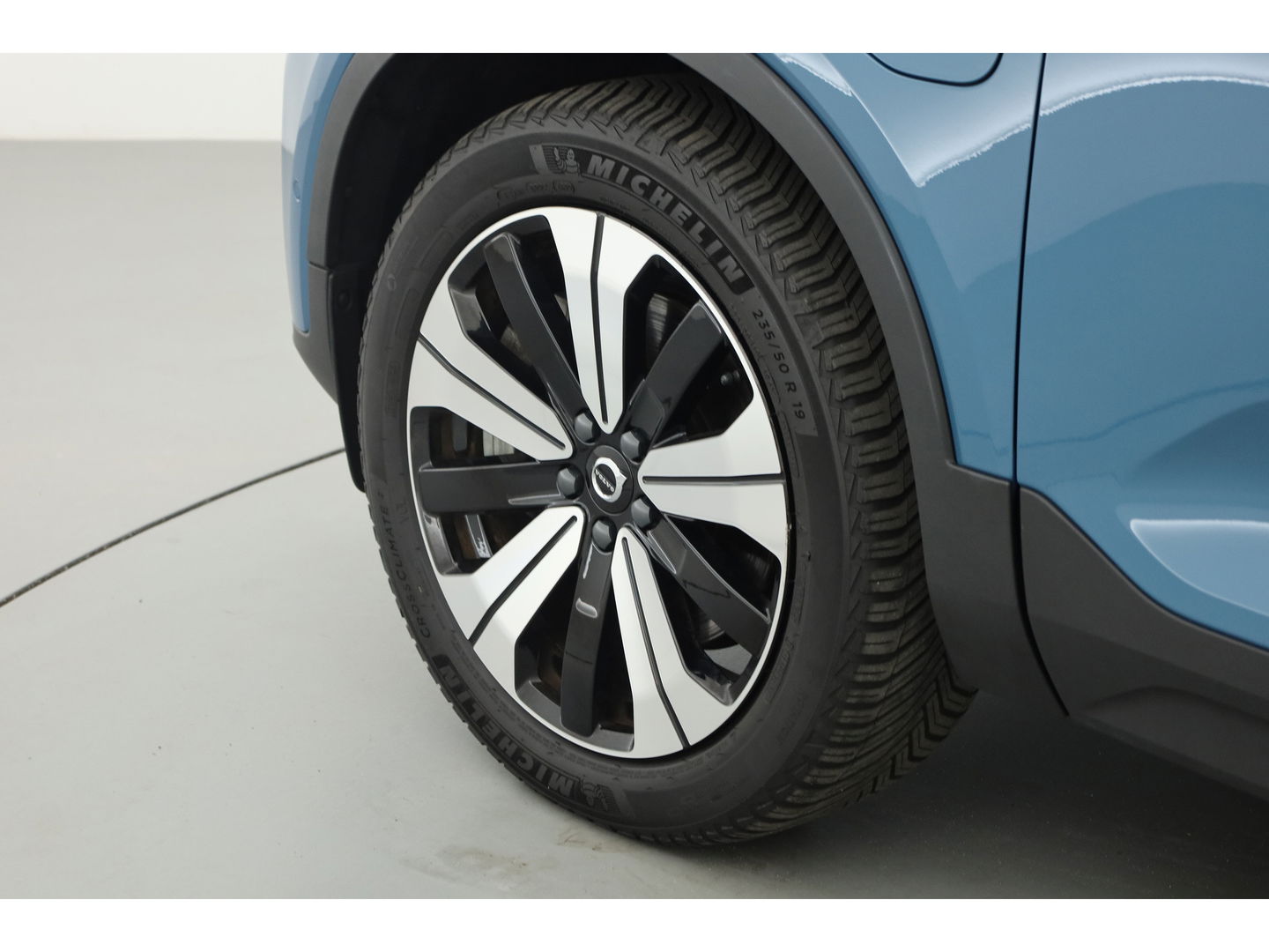 Volvo XC40 1.5 T5 Recharge Ultimate Dark Facelift | Pano | 360cam | Elek. Trekhaak | Harman Kardon | Pilot Assist