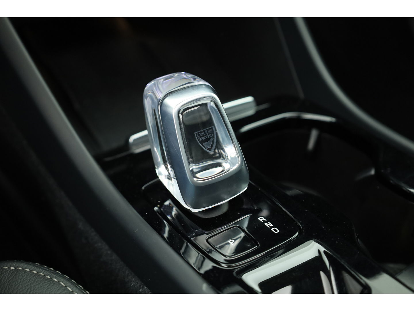 Volvo XC40 1.5 T5 Recharge Ultimate Dark Facelift | Pano | 360cam | Elek. Trekhaak | Harman Kardon | Pilot Assist