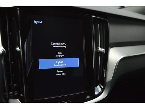 Volvo V60 T6 Hybride AWD R-Design Long Range | Stoel + Stuurverwarmd | Apple CarPlay | Camera | Leer | Parkeersensoren rondom |