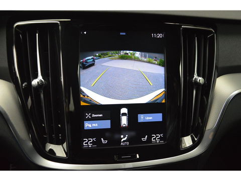 Volvo V60 T6 Hybride AWD R-Design Long Range | Stoel + Stuurverwarmd | Apple CarPlay | Camera | Leer | Parkeersensoren rondom |
