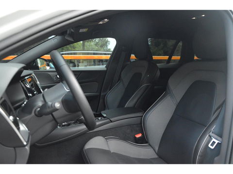 Volvo V60 T6 Hybride AWD R-Design Long Range | Stoel + Stuurverwarmd | Apple CarPlay | Camera | Leer | Parkeersensoren rondom |