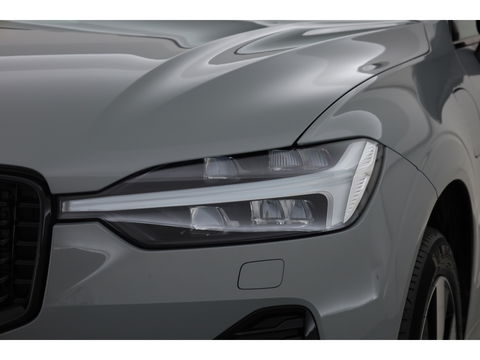 Volvo XC60 2.0 T8 Plug-in hybrid AWD Ultra Dark | Bowers & Wilkins | Massage | Trekhaak | Head-up | 360 camera |