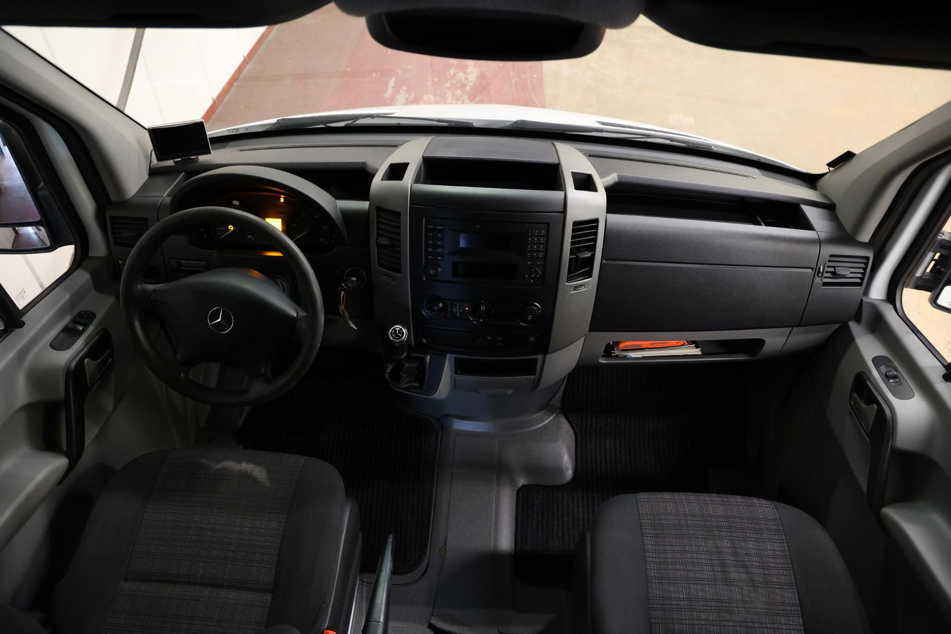 Mercedes-Benz Sprinter L3H2 EURO 6 AUTOMAAT POST NL SCHAPPEN