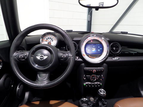 MINI Cabrio 1.6 One "Origineel NL!" Cognac-Leer Bluetooth Navigatie Stoelverwarming Cruise-control in ZEER nette staat !