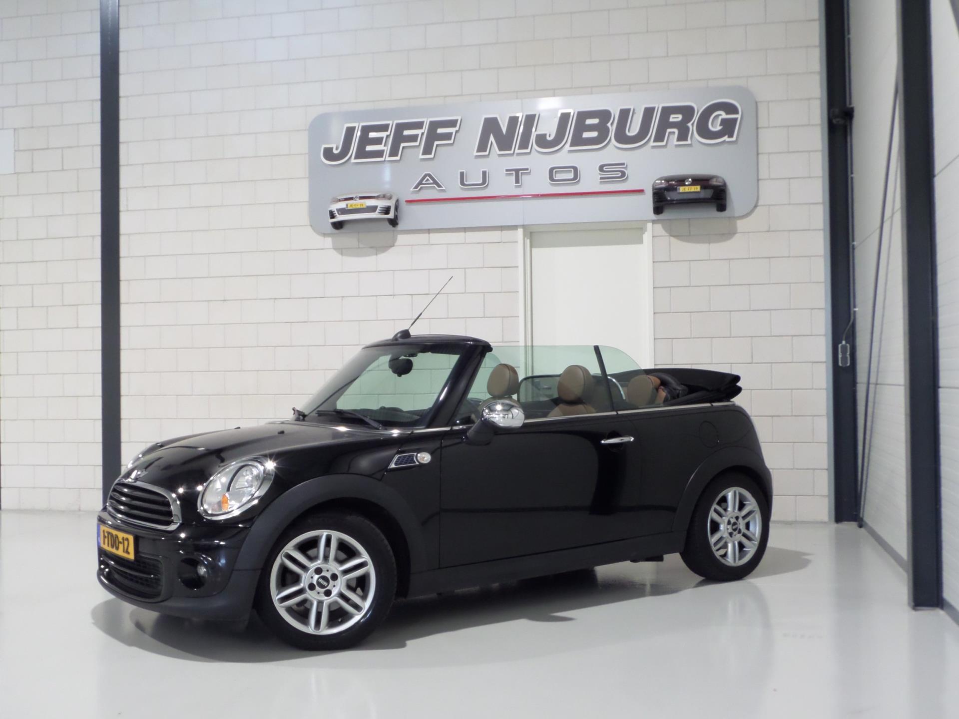 MINI Cabrio 1.6 One "Origineel NL!" Cognac-Leer Bluetooth Navigatie Stoelverwarming Cruise-control in ZEER nette staat !