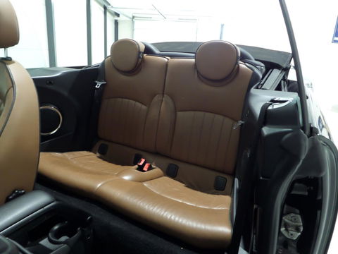 MINI Cabrio 1.6 One "Origineel NL!" Cognac-Leer Bluetooth Navigatie Stoelverwarming Cruise-control in ZEER nette staat !